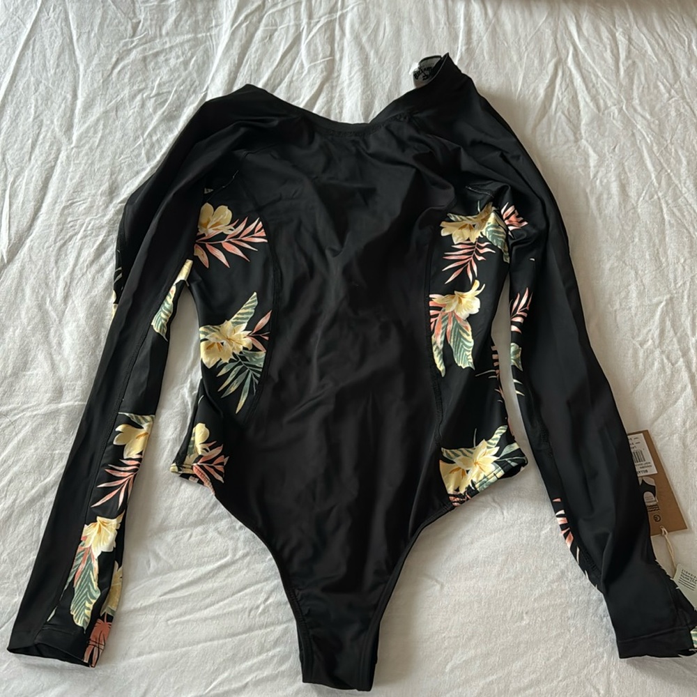 Brand new tags on billabong surf swimsuit